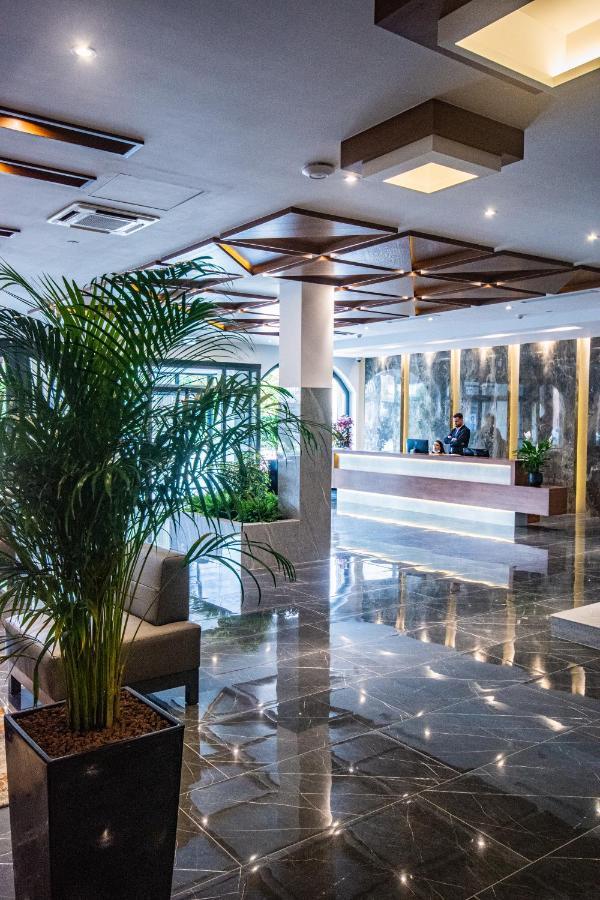 Hotel Prishtina Pristina Esterno foto