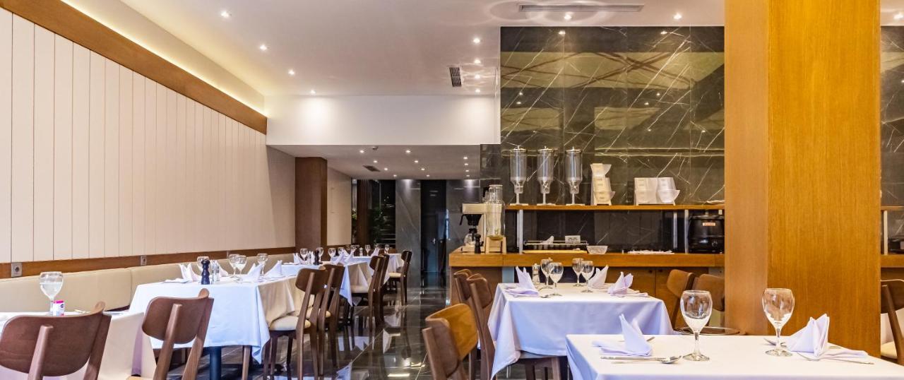 Hotel Prishtina Pristina Esterno foto