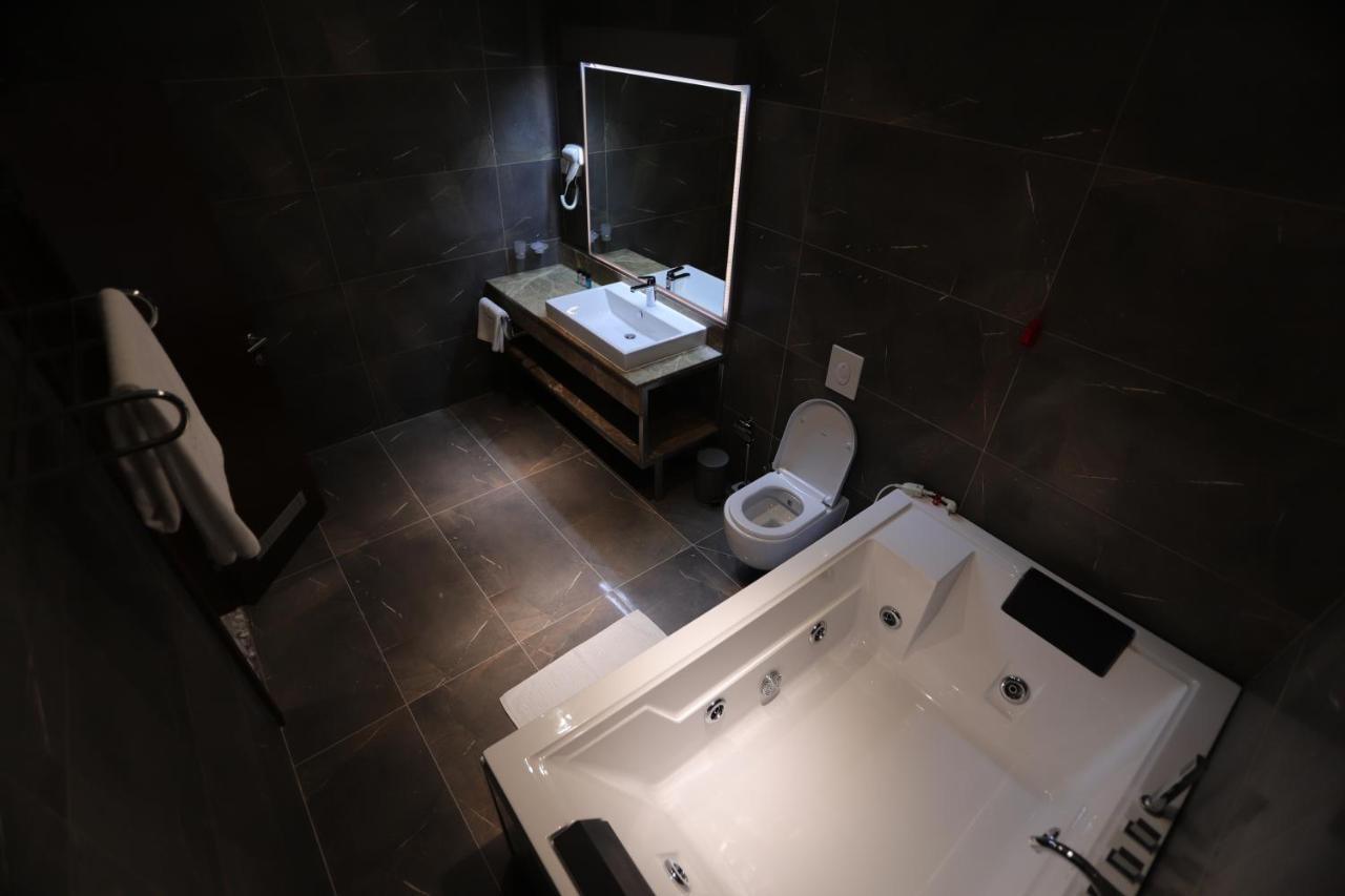 Hotel Prishtina Pristina Esterno foto