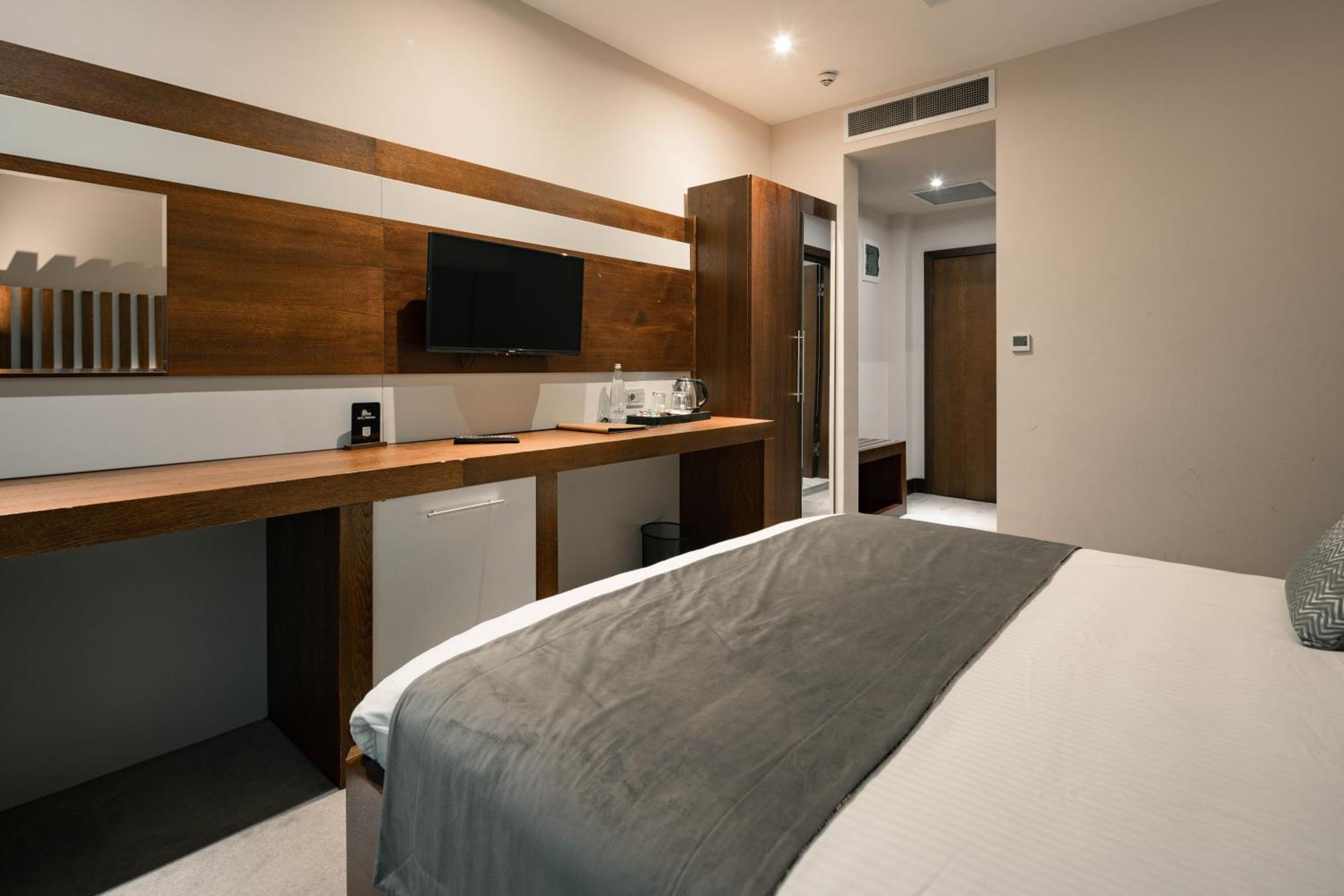 Hotel Prishtina Pristina Esterno foto